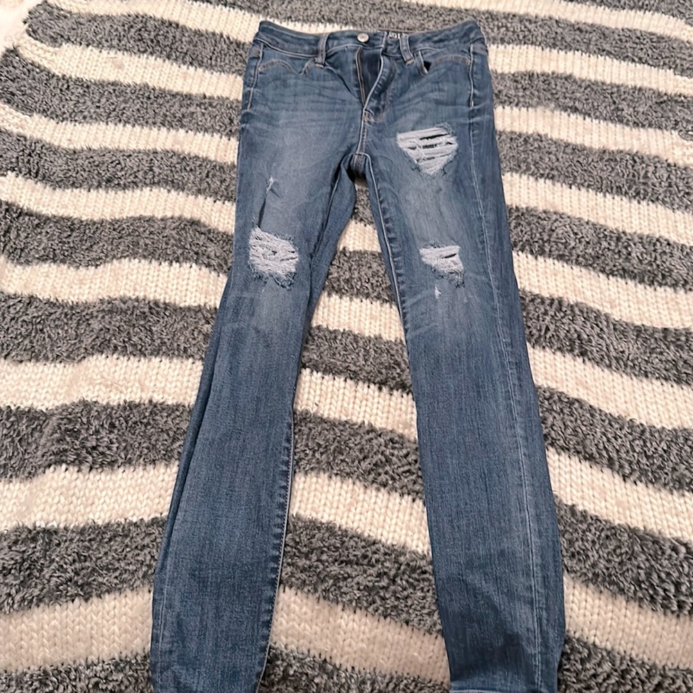 American Eagle distressed jeans